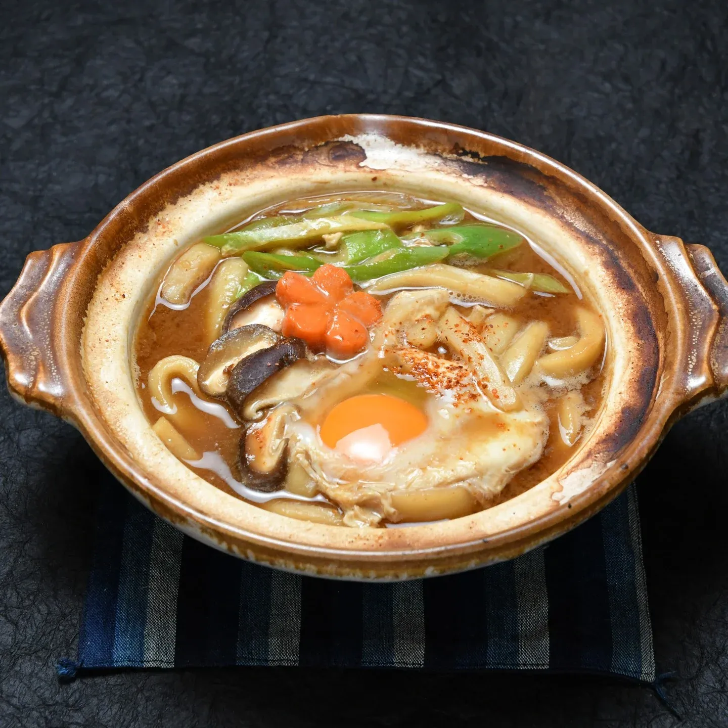 家族そろった食卓に